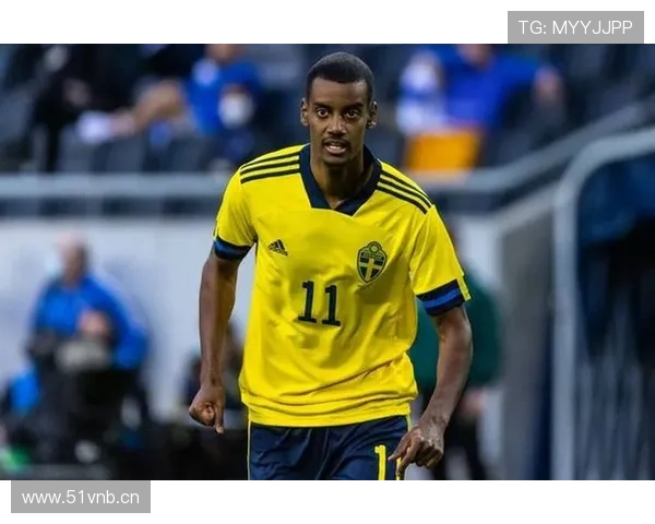 伊萨克在多特蒙德失败原因：战术适配与机会把握分析